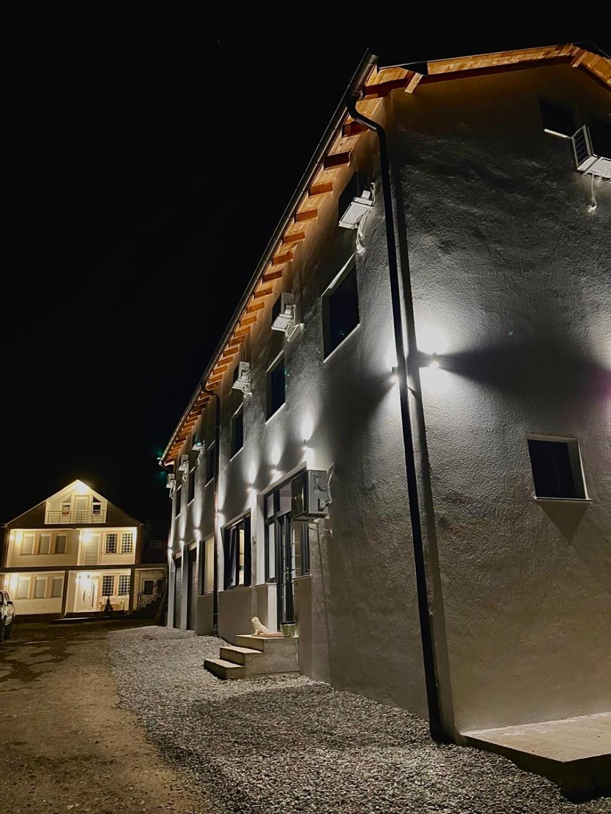 Guesthouse Tropoje E Vjeter Экстерьер фото